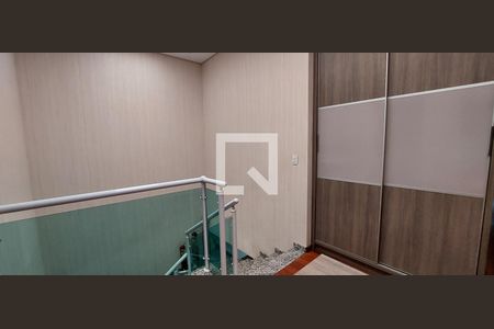 Casa à venda com 298m², 3 quartos e 6 vagas Casa à venda com 298m², 3 quartos e 6 vagasSaleta