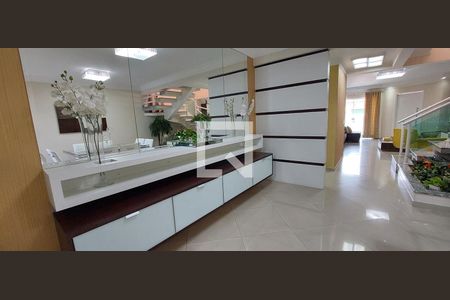 Casa à venda com 298m², 3 quartos e 6 vagas Casa à venda com 298m², 3 quartos e 6 vagasSala de Jantar