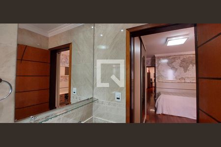 Casa à venda com 298m², 3 quartos e 6 vagas Casa à venda com 298m², 3 quartos e 6 vagasQuarto 2