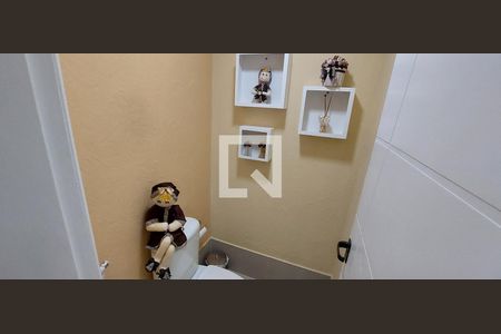 Casa à venda com 298m², 3 quartos e 6 vagas Casa à venda com 298m², 3 quartos e 6 vagasBanheiro