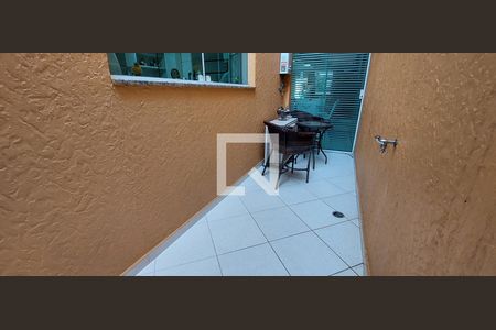 Casa à venda com 298m², 3 quartos e 6 vagas Casa à venda com 298m², 3 quartos e 6 vagasCorredor