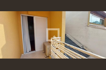 Casa à venda com 298m², 3 quartos e 6 vagas Casa à venda com 298m², 3 quartos e 6 vagasSacada