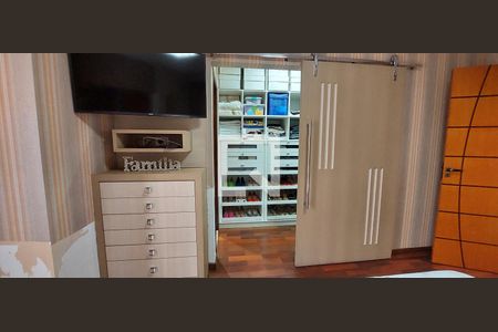 Casa à venda com 298m², 3 quartos e 6 vagas Casa à venda com 298m², 3 quartos e 6 vagasQuarto 1