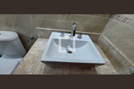 Casa à venda com 298m², 3 quartos e 6 vagas Casa à venda com 298m², 3 quartos e 6 vagasQuarto 2