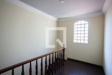 Casa à venda com 300m², 6 quartos e 4 vagasSala 2 - 2º andar