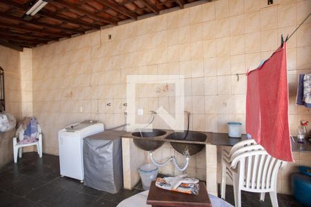 Casa à venda com 300m², 6 quartos e 4 vagasÁrea de Serviço