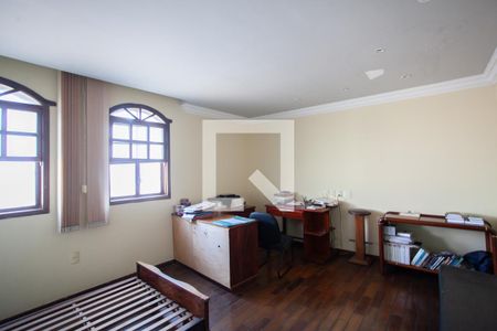 Casa à venda com 300m², 6 quartos e 4 vagasQuarto 3 - 2º andar