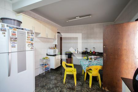 Casa à venda com 300m², 6 quartos e 4 vagasCozinha