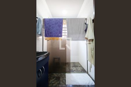 Casa à venda com 300m², 6 quartos e 4 vagasBanheiro Suíte 1 - 1º andar