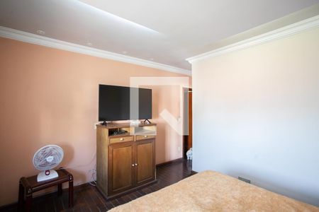 Casa à venda com 300m², 6 quartos e 4 vagasSuíte 2 - 2º andar