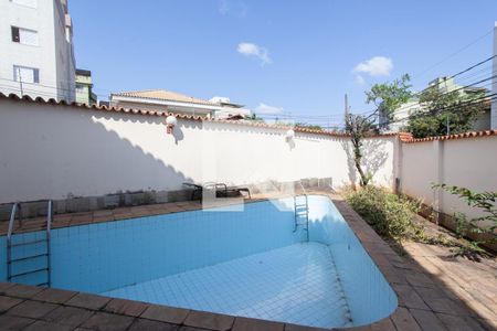 Casa à venda com 300m², 6 quartos e 4 vagasPiscina