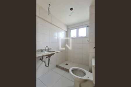 Apartamento à venda com 81m², 3 quartos e 1 vaga Apartamento à venda com 81m², 3 quartos e 1 vagaBanheiro da Suíte