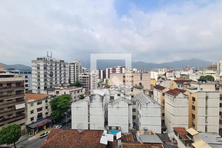 Apartamento à venda com 81m², 3 quartos e 1 vaga Apartamento à venda com 81m², 3 quartos e 1 vagaÁrea de Serviço vista