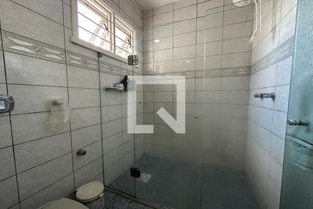Casa à venda com 300m², 5 quartos e 2 vagasBanheiro