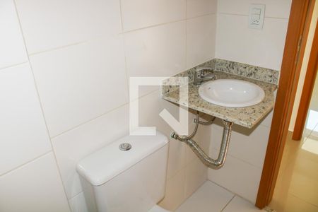 Apartamento à venda com 75m², 3 quartos e 2 vagas Apartamento à venda com 75m², 3 quartos e 2 vagasBanheiro 1