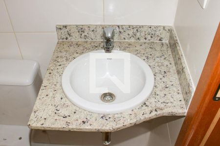 Apartamento à venda com 75m², 3 quartos e 2 vagas Apartamento à venda com 75m², 3 quartos e 2 vagasBanheiro 1