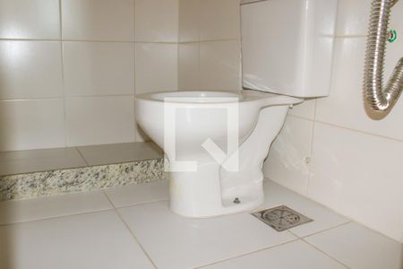Apartamento à venda com 75m², 3 quartos e 2 vagas Apartamento à venda com 75m², 3 quartos e 2 vagasBanheiro 1