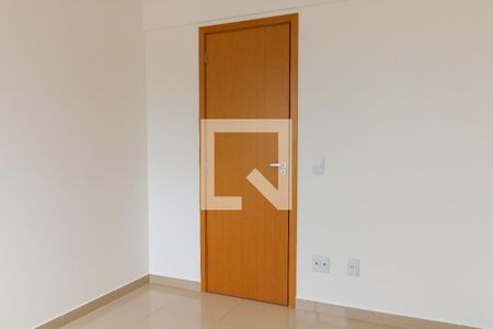 Apartamento à venda com 75m², 3 quartos e 2 vagas Apartamento à venda com 75m², 3 quartos e 2 vagasQuarto 3