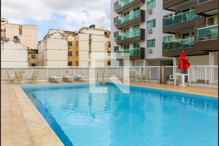 Apartamento à venda com 75m², 3 quartos e 2 vagas Apartamento à venda com 75m², 3 quartos e 2 vagasÁrea comum - Piscina