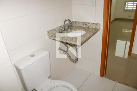 Apartamento à venda com 81m², 3 quartos e 1 vaga Apartamento à venda com 81m², 3 quartos e 1 vagaBanheiro 1