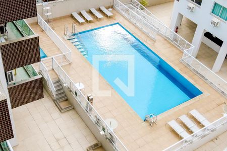 Apartamento à venda com 81m², 3 quartos e 1 vaga Apartamento à venda com 81m², 3 quartos e 1 vagaÁrea comum - Piscina