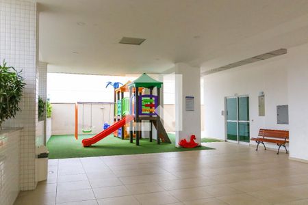 Apartamento à venda com 81m², 3 quartos e 1 vaga Apartamento à venda com 81m², 3 quartos e 1 vagaÁrea comum - Playground