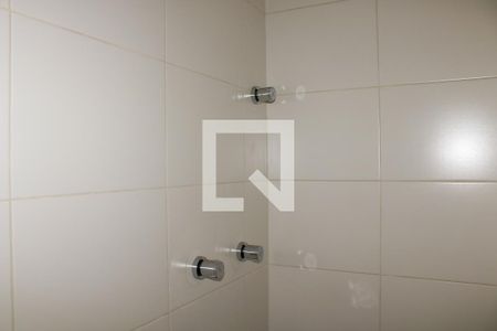 Apartamento à venda com 81m², 3 quartos e 1 vaga Apartamento à venda com 81m², 3 quartos e 1 vagaBanheiro 2