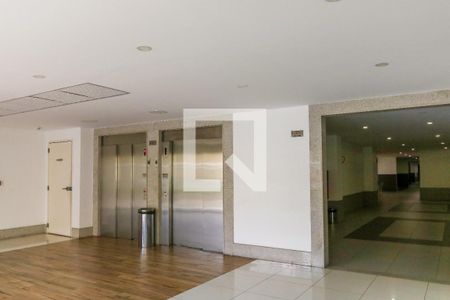 Apartamento à venda com 81m², 3 quartos e 1 vaga Apartamento à venda com 81m², 3 quartos e 1 vagaPortaria 1