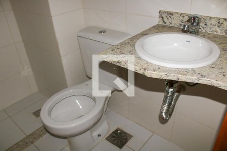 Apartamento à venda com 81m², 3 quartos e 1 vaga Apartamento à venda com 81m², 3 quartos e 1 vagaBanheiro 2