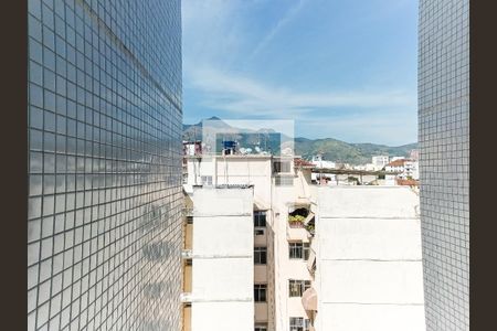 Apartamento à venda com 94m², 3 quartos e 2 vagas Apartamento à venda com 94m², 3 quartos e 2 vagasÁrea de Serviço