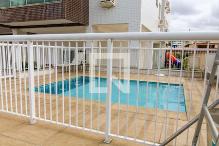 Apartamento à venda com 94m², 3 quartos e 2 vagas Apartamento à venda com 94m², 3 quartos e 2 vagasÁrea comum - Piscina