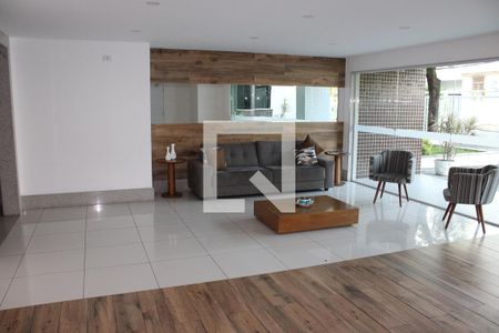 Apartamento à venda com 82m², 3 quartos e 2 vagasHall social