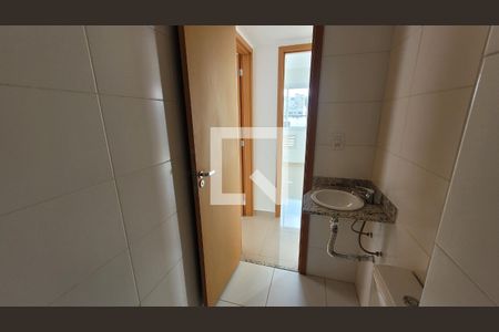 Apartamento à venda com 81m², 3 quartos e 2 vagasBanheiro