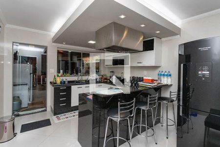 Casa à venda com 322m², 3 quartos e 2 vagasCozinha 