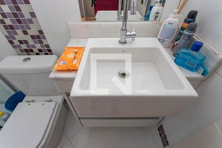 Casa à venda com 322m², 3 quartos e 2 vagasBanheiro social 