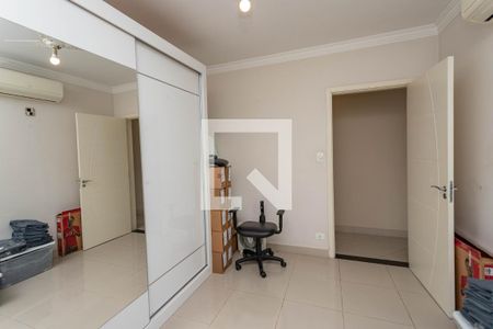 Casa à venda com 322m², 3 quartos e 2 vagasQuarto 2 