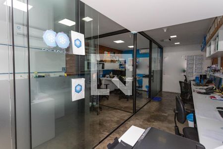 Casa à venda com 322m², 3 quartos e 2 vagasEscritório 