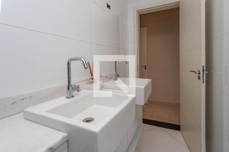 Casa à venda com 322m², 3 quartos e 2 vagasBanheiro da suíte