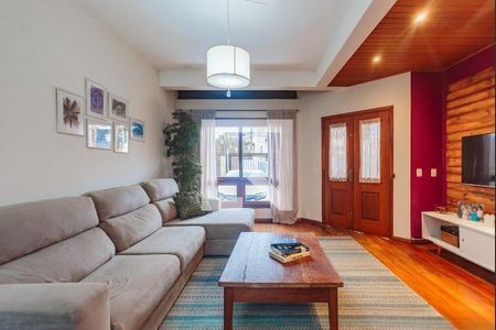 Casa à venda com 3 quartos, 182m² em Guarujá, Porto Alegre
