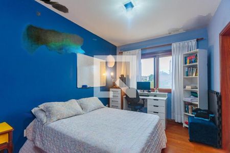 Casa à venda com 3 quartos, 182m² em Guarujá, Porto Alegre