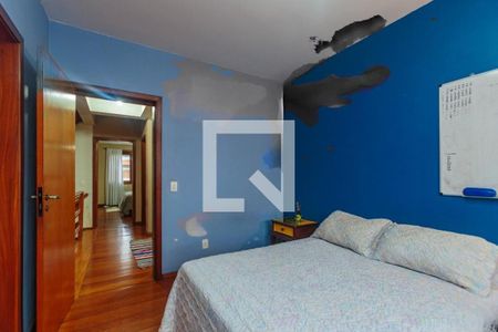 Casa à venda com 3 quartos, 182m² em Guarujá, Porto Alegre