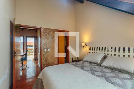 Casa à venda com 3 quartos, 182m² em Guarujá, Porto Alegre