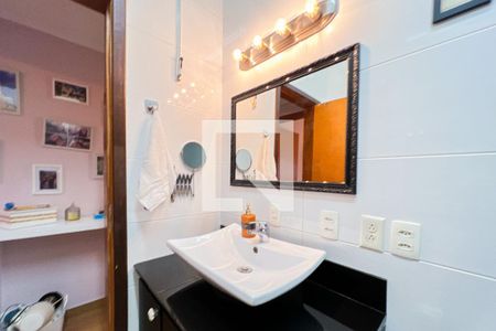 Casa à venda com 88m², 2 quartos e 1 vaga Casa à venda com 88m², 2 quartos e 1 vagaBanheiro
