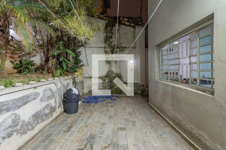 Casa à venda com 390m², 4 quartos e 4 vagas Casa à venda com 390m², 4 quartos e 4 vagasQuintal