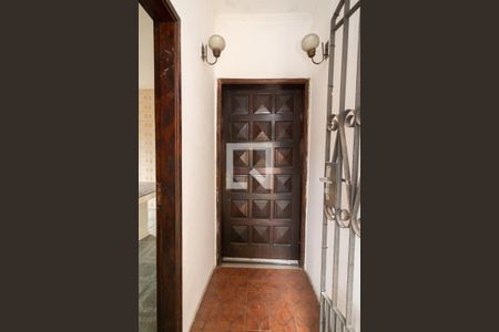 Casa à venda com 200m², 3 quartos e 3 vagas Casa à venda com 200m², 3 quartos e 3 vagasEntrada