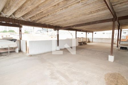 Casa à venda com 200m², 3 quartos e 3 vagas Casa à venda com 200m², 3 quartos e 3 vagasSacada de Cima