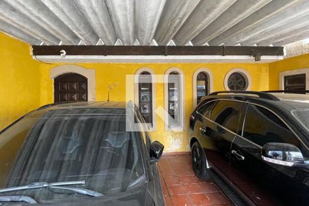Casa à venda com 200m², 3 quartos e 3 vagas Casa à venda com 200m², 3 quartos e 3 vagasGaragem