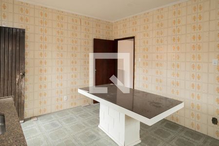 Casa à venda com 200m², 3 quartos e 3 vagas Casa à venda com 200m², 3 quartos e 3 vagasCozinha