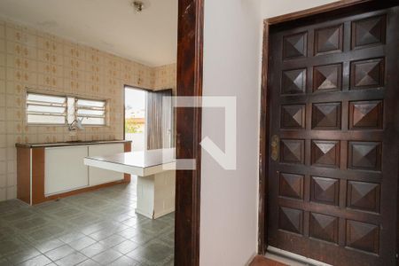 Casa à venda com 200m², 3 quartos e 3 vagas Casa à venda com 200m², 3 quartos e 3 vagasEntrada