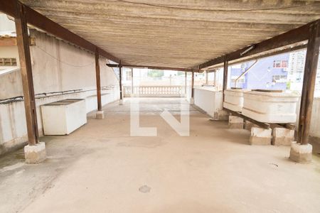 Casa à venda com 200m², 3 quartos e 3 vagas Casa à venda com 200m², 3 quartos e 3 vagasSacada de Cima